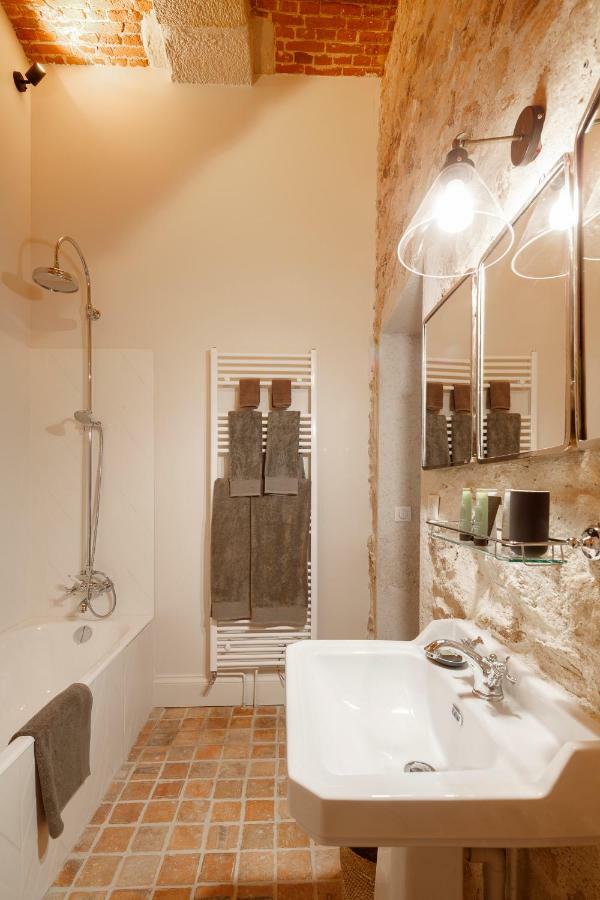 Le Domaine De Fleury - Pierres D'Histoire Apartment Ngoại thất bức ảnh